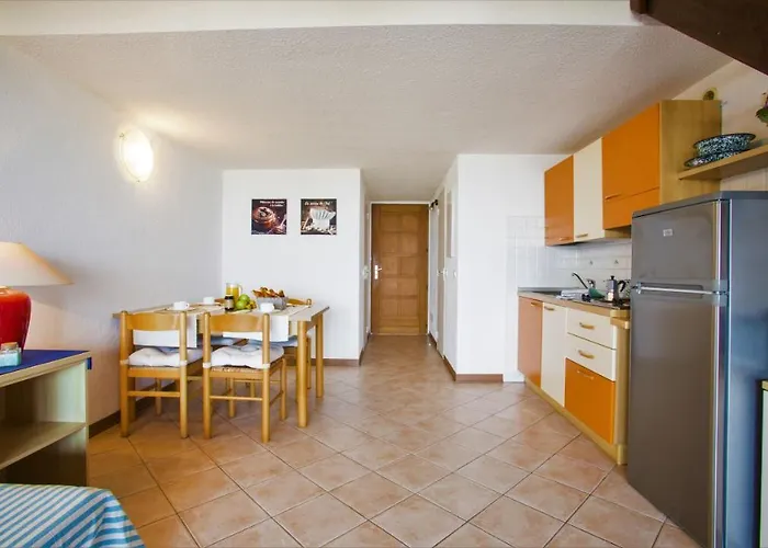 Διαμέρισμα Two-room 150 Meters From The - 4 People -