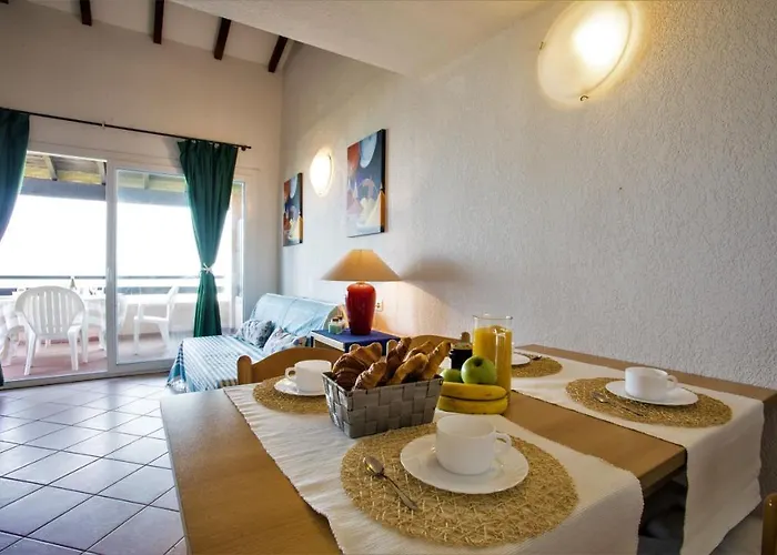 Two-room 150 Meters From The - 4 People - * Ghisonaccia