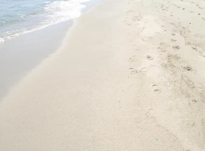 Two-room 150 Meters From The - 4 People - * Ghisonaccia